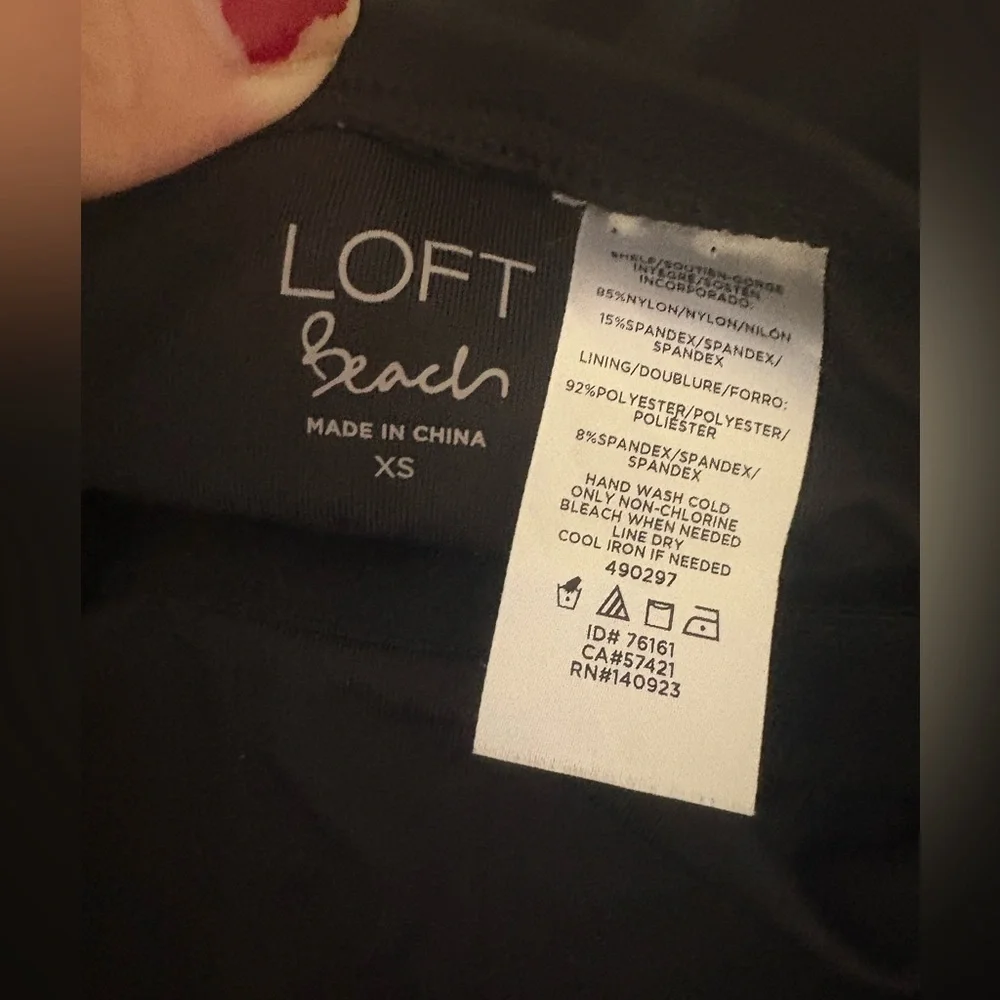 NEW Loft Ruched Bandeau Black One Piece Swimsuit- Size XS - Picture 16 of 16